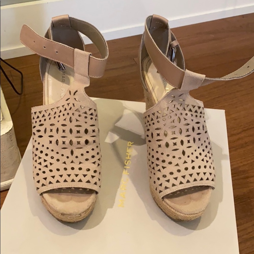 Taupe wedges